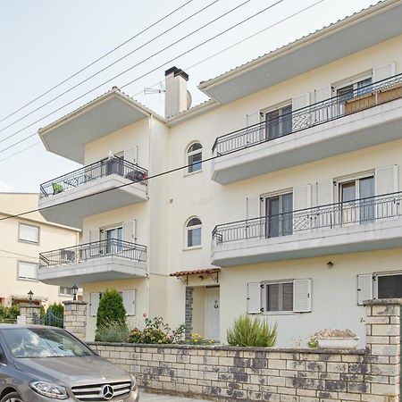 יואנינה La Casa - Traditionally Elegant Apt 38M2 W Prk Grd מראה חיצוני תמונה